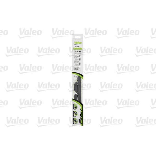 VALEO 133802 SILECEK SÜPÜRGESI 40CM X1 MUZ TIPI FIRST 4 APARATLI MULTICONNECTION ÜNIVERSAL VFB40